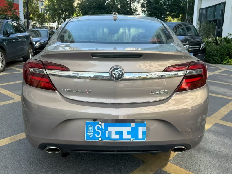 深圳15年别克君威7