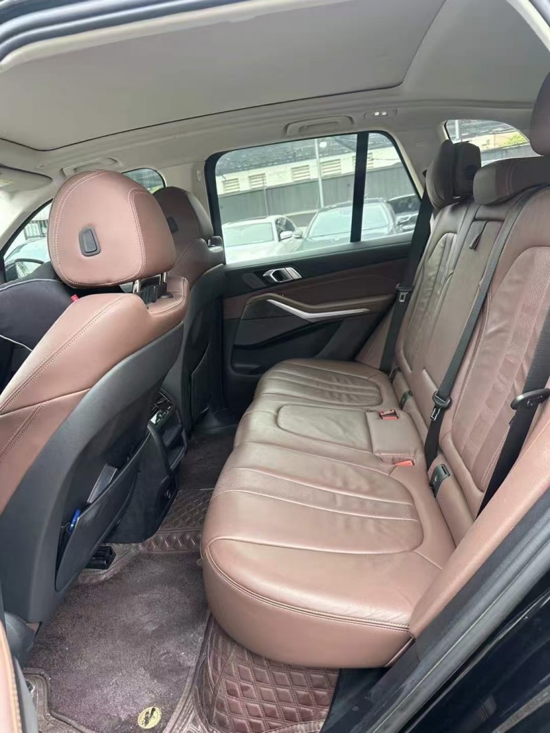 广州21年宝马X56