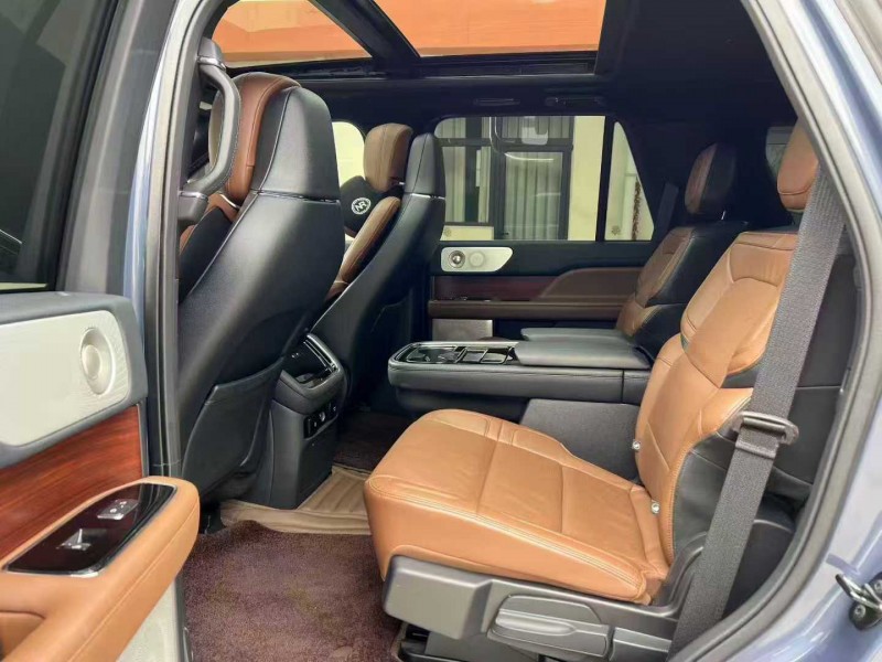 唐山24年林肯领航员7