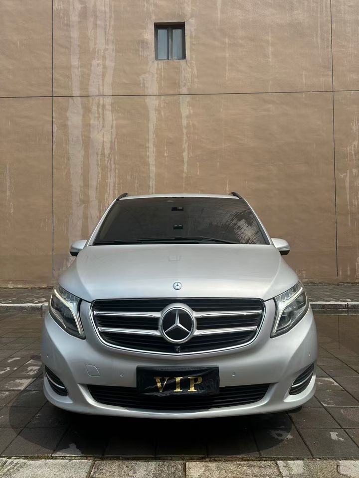 营口17年奔驰V1