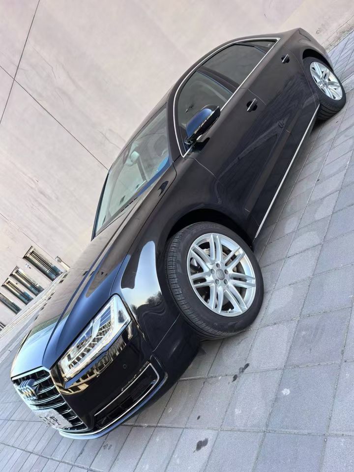 营口17年奥迪A8L3