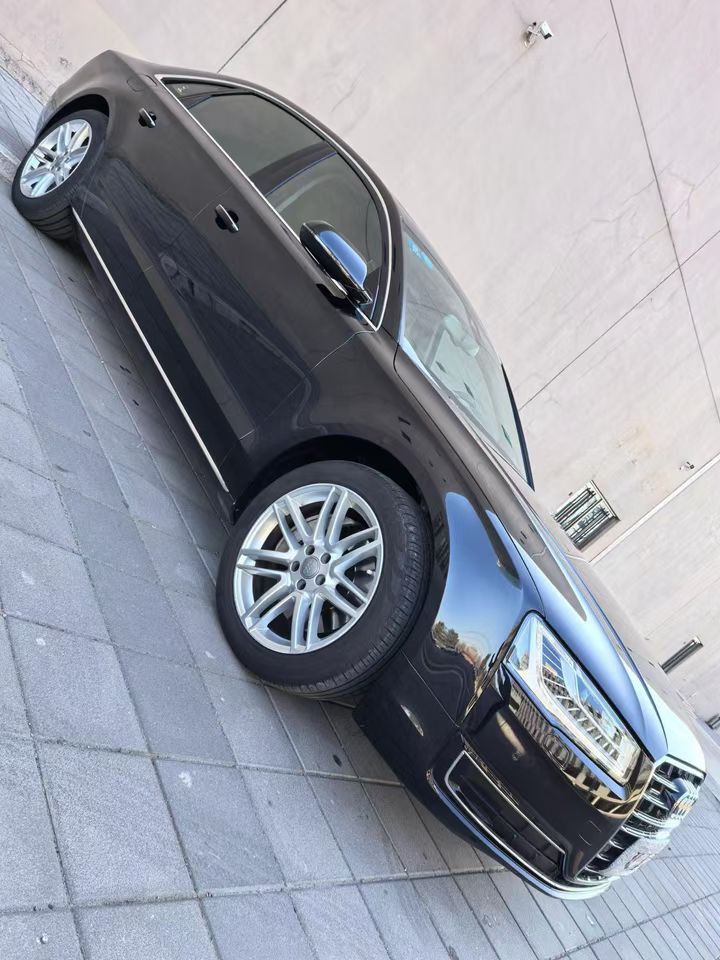 营口17年奥迪A8L9