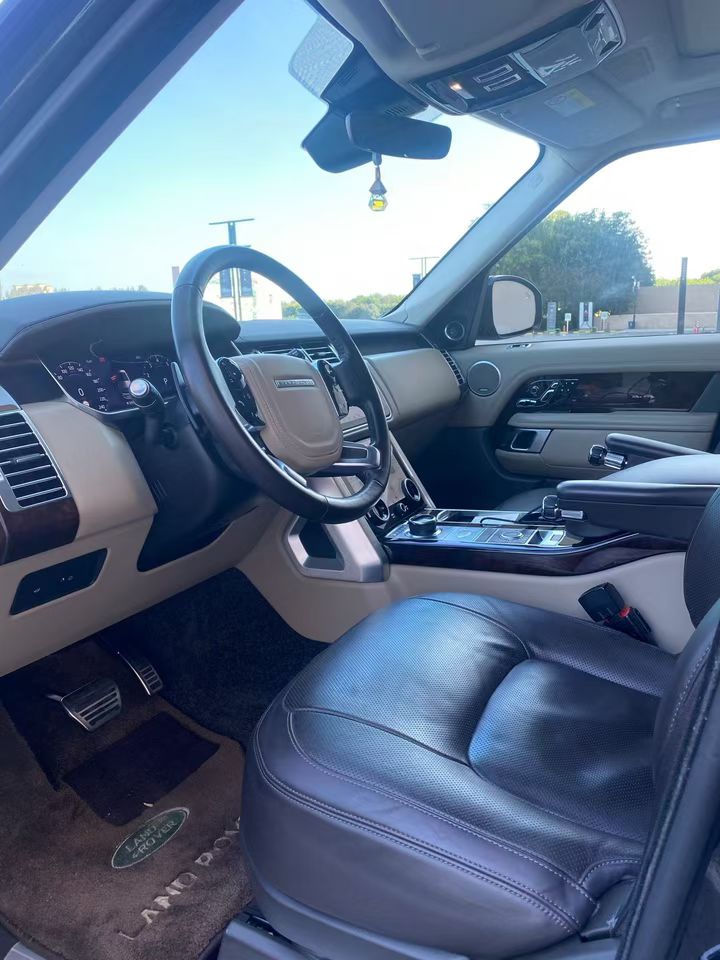 营口21年路虎揽胜行政3