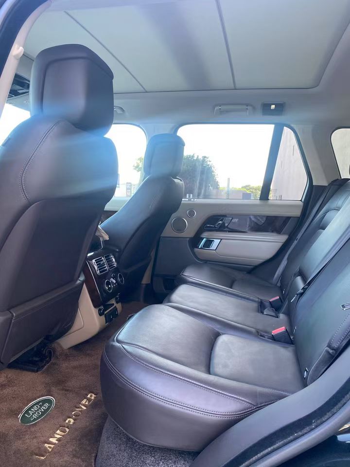 营口21年路虎揽胜行政4