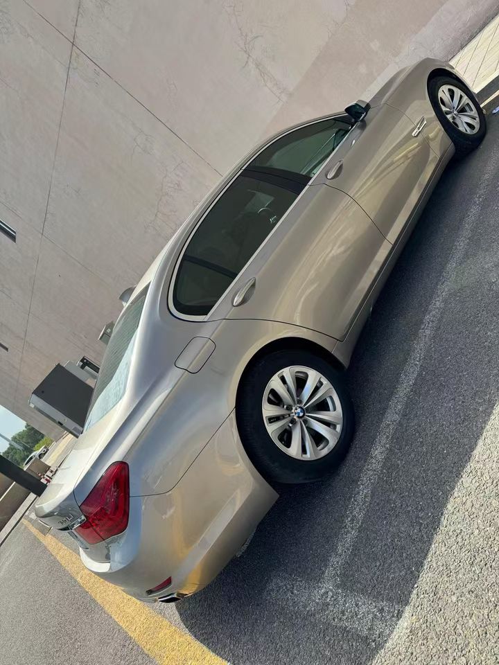 营口13年宝马7系3