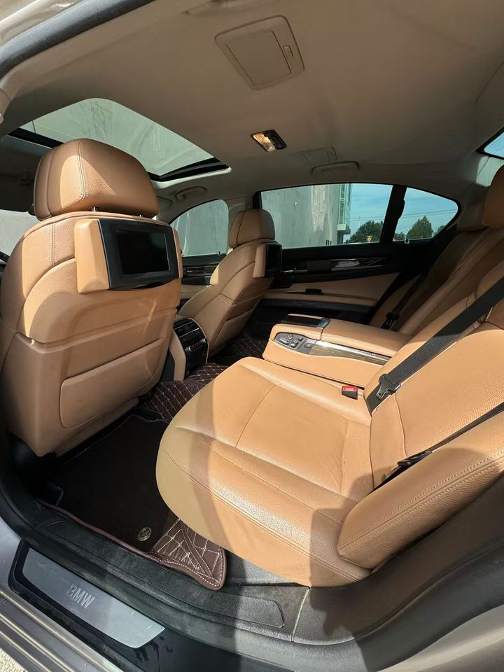 营口13年宝马7系8