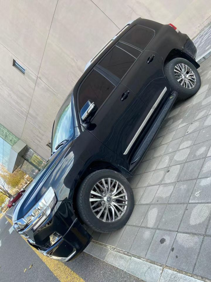 营口17年丰田兰德酷路泽6