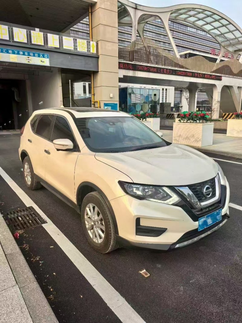 珠海24年日产奇骏3