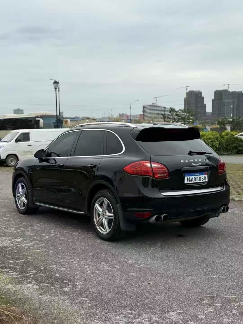 汕头14年保时捷卡宴8