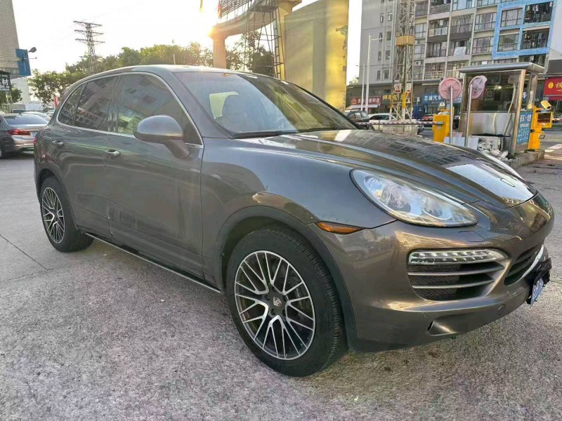 佛山14年保時捷卡宴2