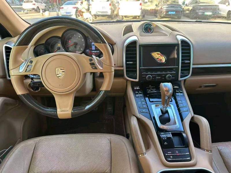 佛山14年保時捷卡宴4