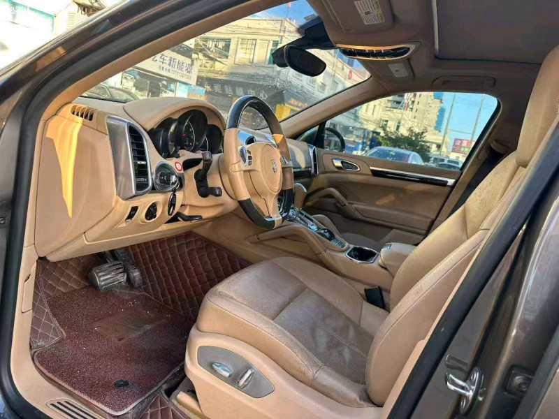 佛山14年保時捷卡宴6