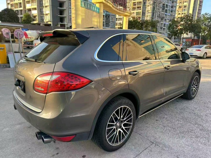 佛山14年保時捷卡宴7