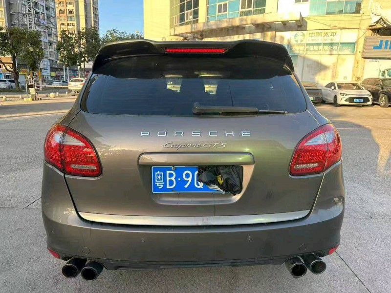 佛山14年保時捷卡宴9