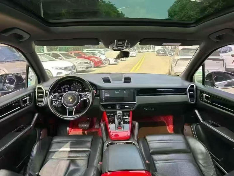 江门18年保时捷卡宴5