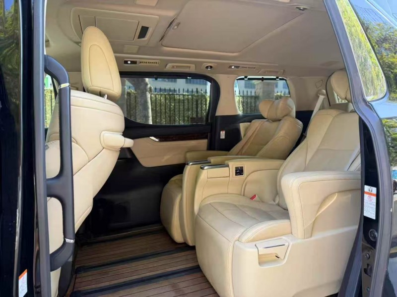 江门18年丰田埃尔法6