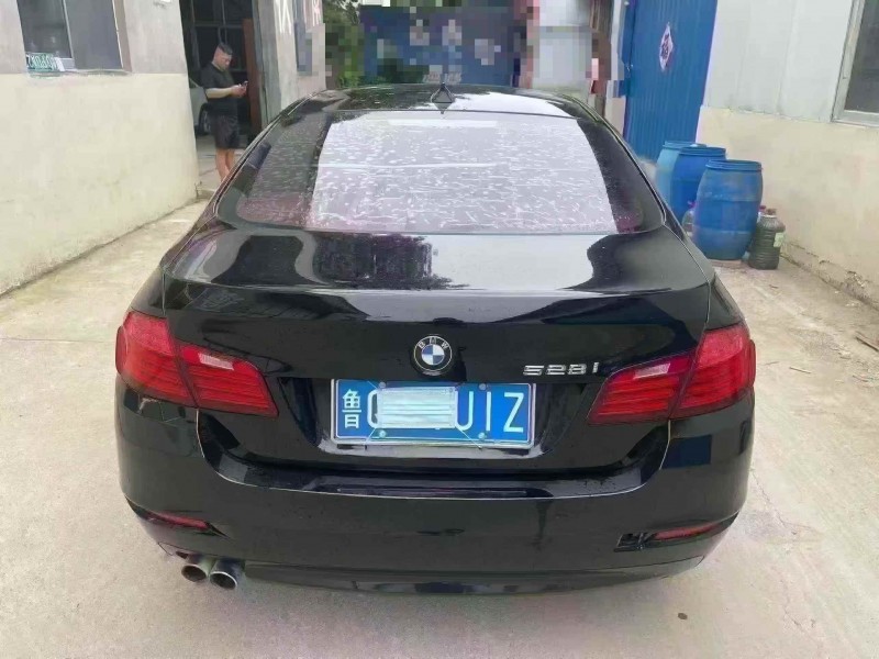 潍坊17年宝马5系9