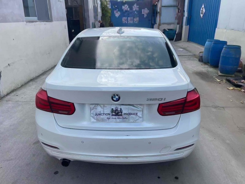 潍坊16年宝马3系9