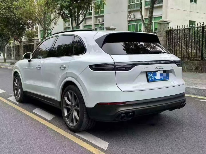 珠海23年保时捷卡宴8