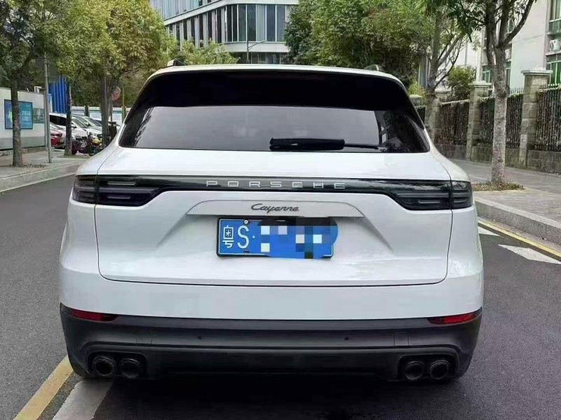 珠海23年保时捷卡宴9