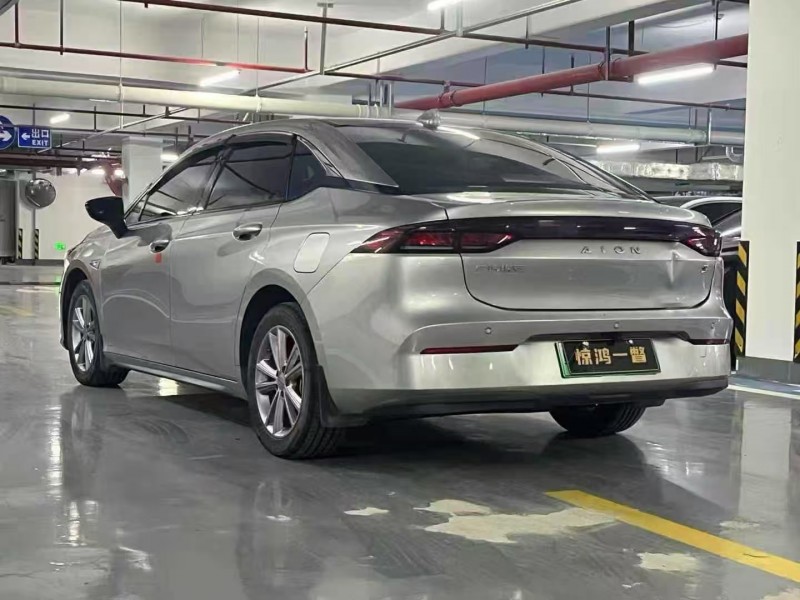 汕头23年传祺埃安S8