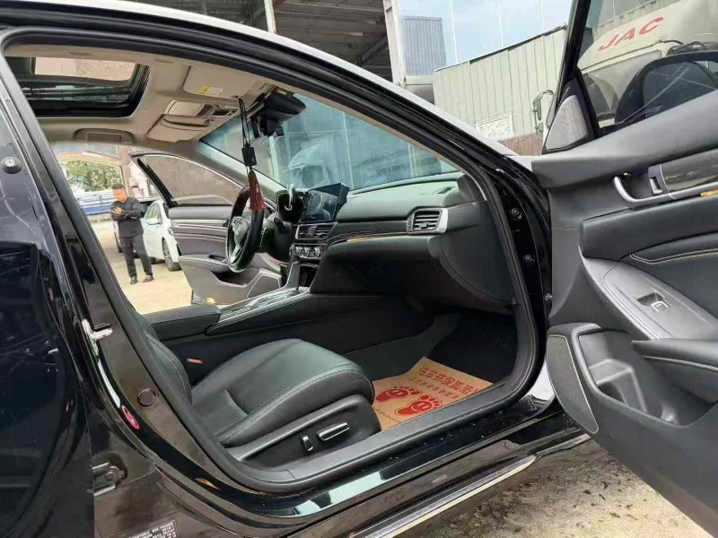 徐州23年本田雅阁6