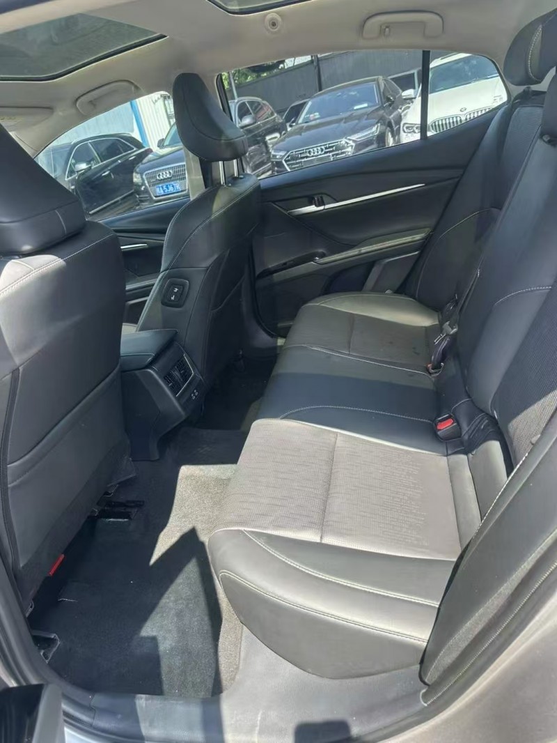 江门25年丰田凯美瑞6