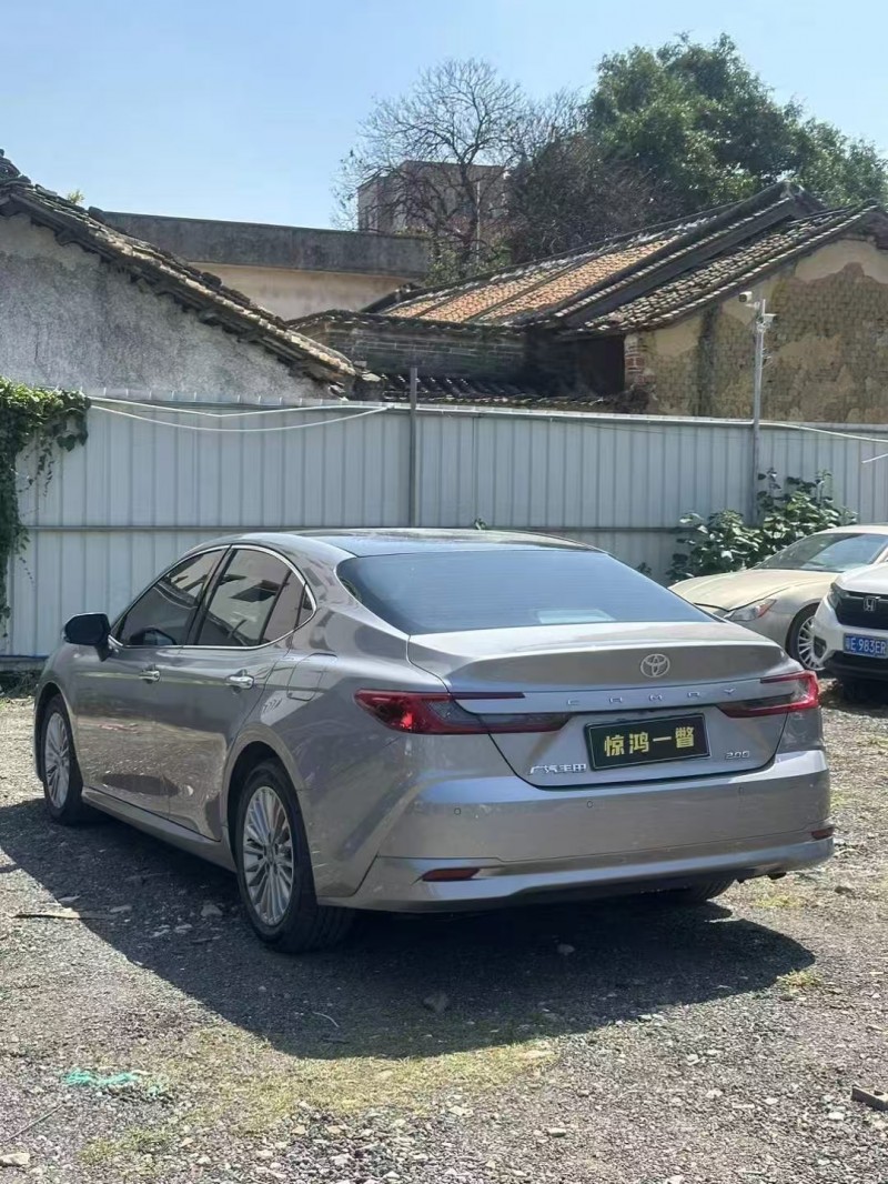 江门25年丰田凯美瑞8