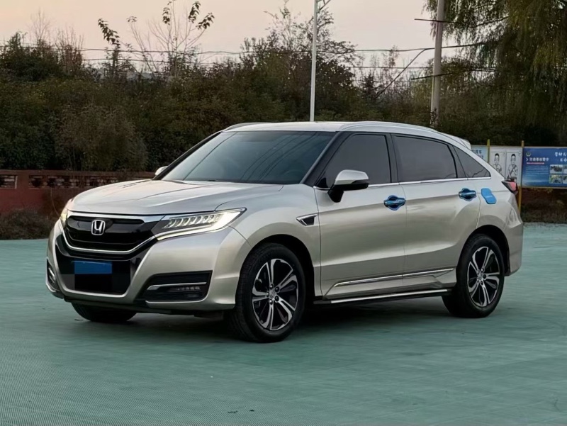 青岛18年本田URV3