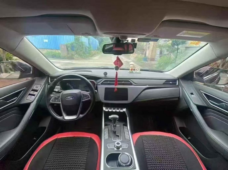 江门21年福特领界5