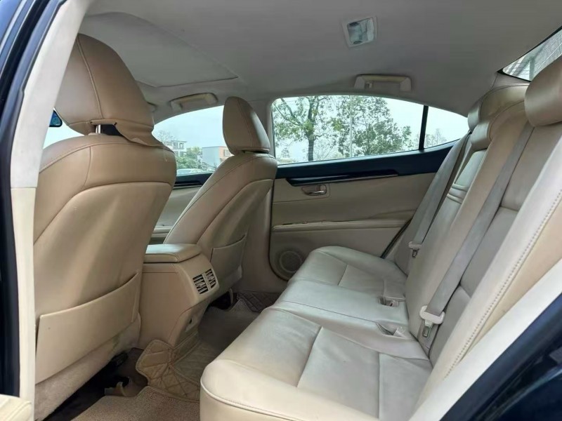 汕头13年雷克萨斯ES6