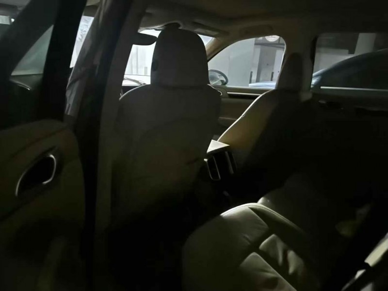 江門14年保時捷卡宴4