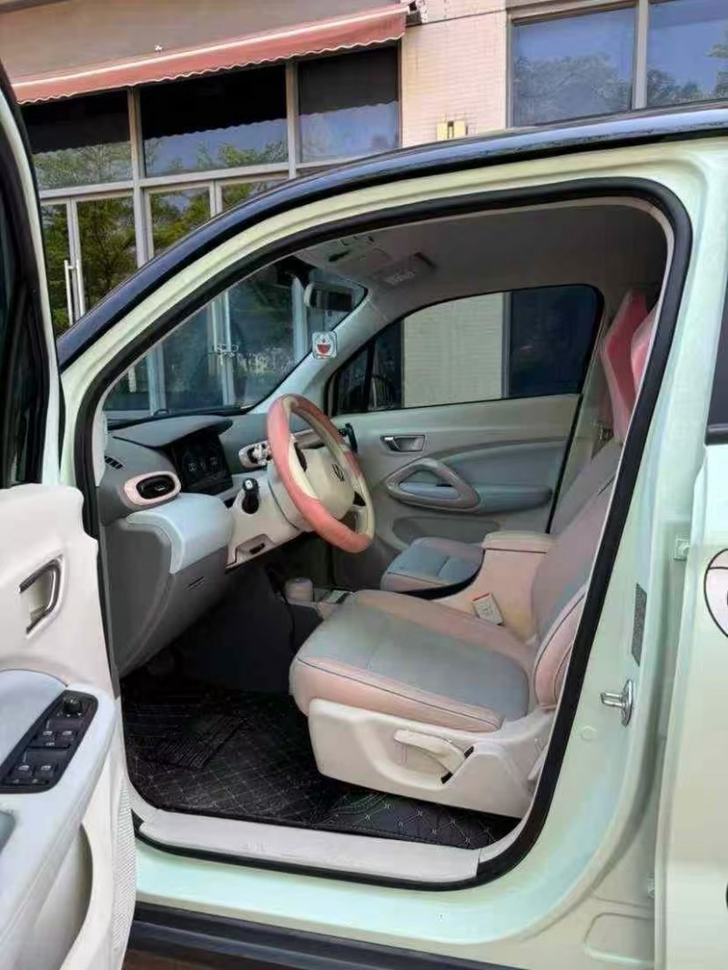 佛山24年零跑汽车T033