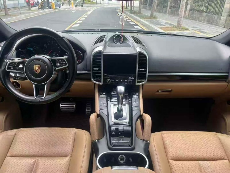 江門16年保時捷卡宴6