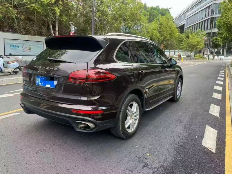 江門16年保時捷卡宴7