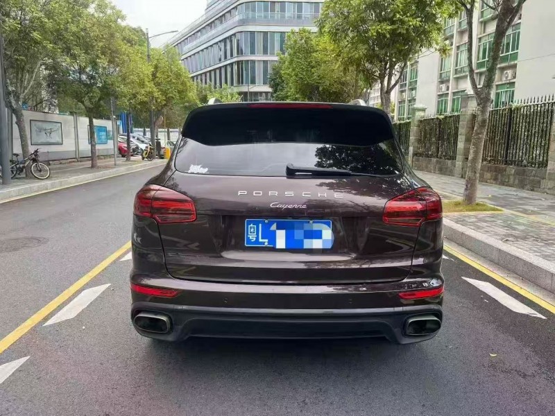 江門16年保時捷卡宴9