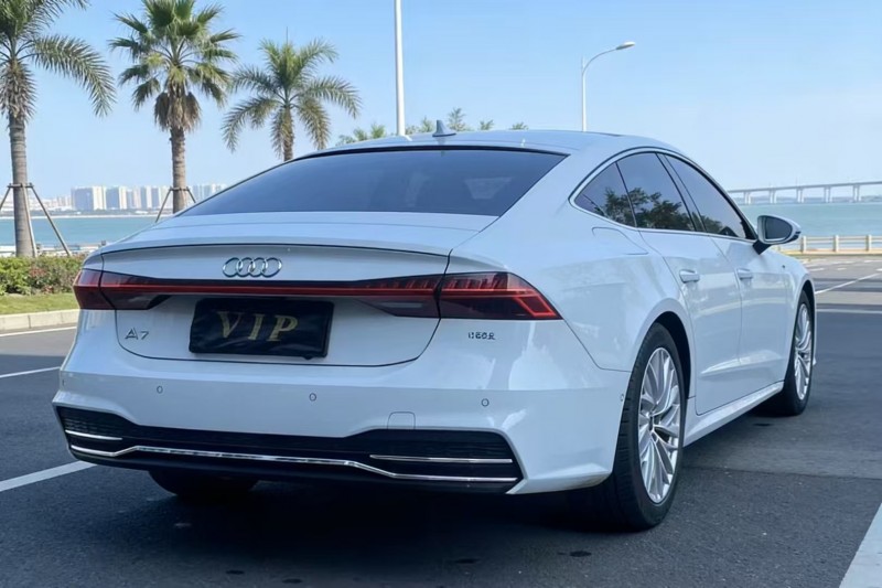 珠海21年奥迪A7L8