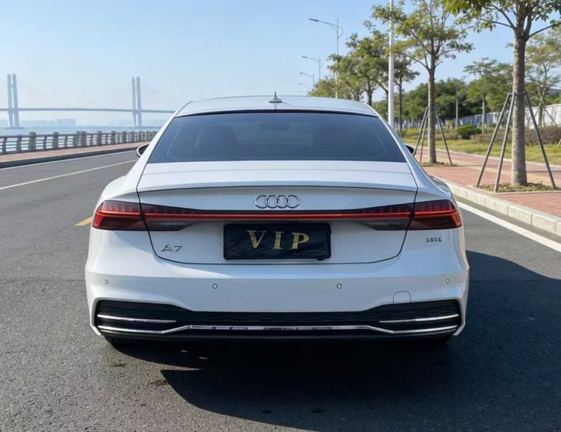 珠海21年奥迪A7L9