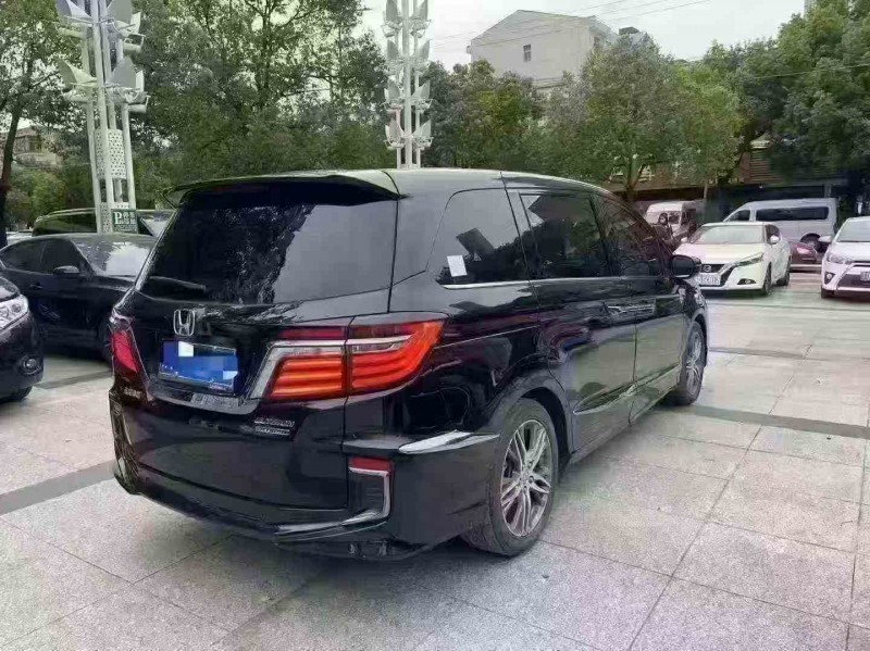 淮安21年本田艾力绅8