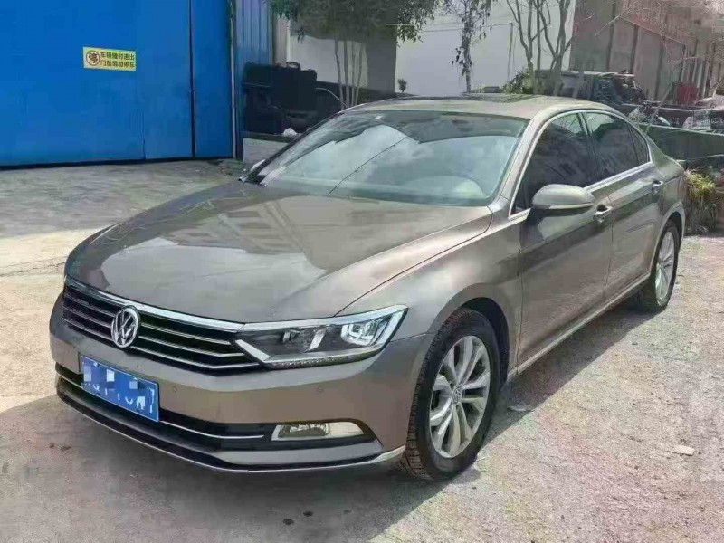 重慶16年大眾邁騰3