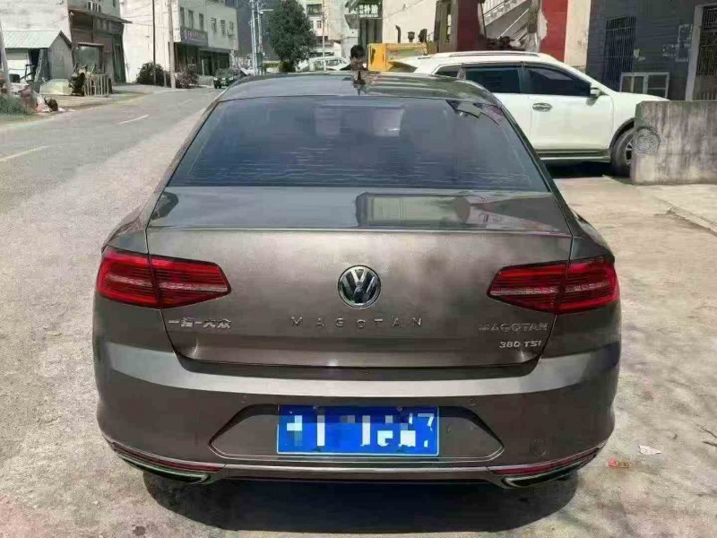 重慶16年大眾邁騰7