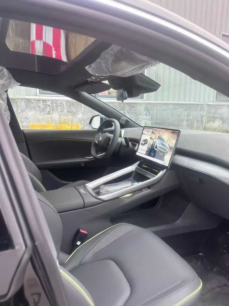 菏泽25年极狐汽车阿尔法3