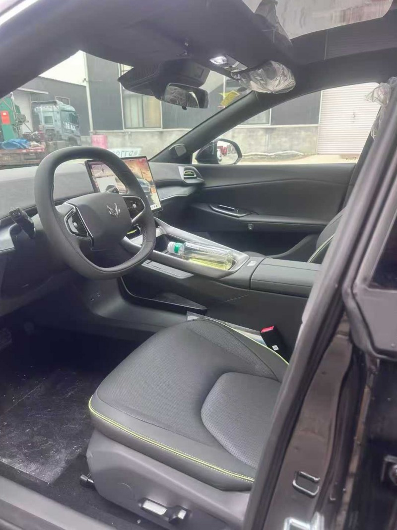 菏泽25年极狐汽车阿尔法7