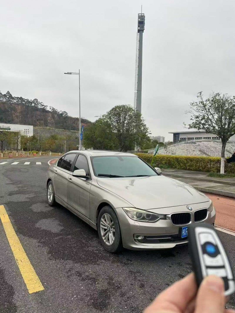 贺州13年宝马3系8