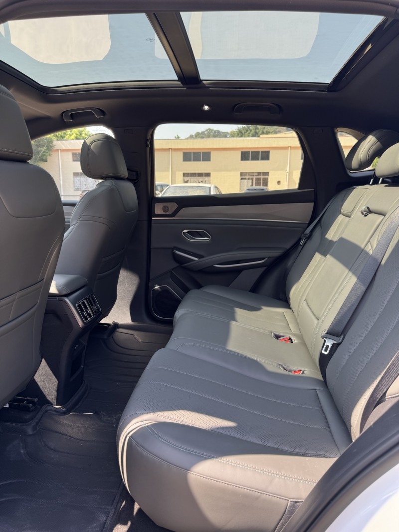 中山25年比亞迪宋6