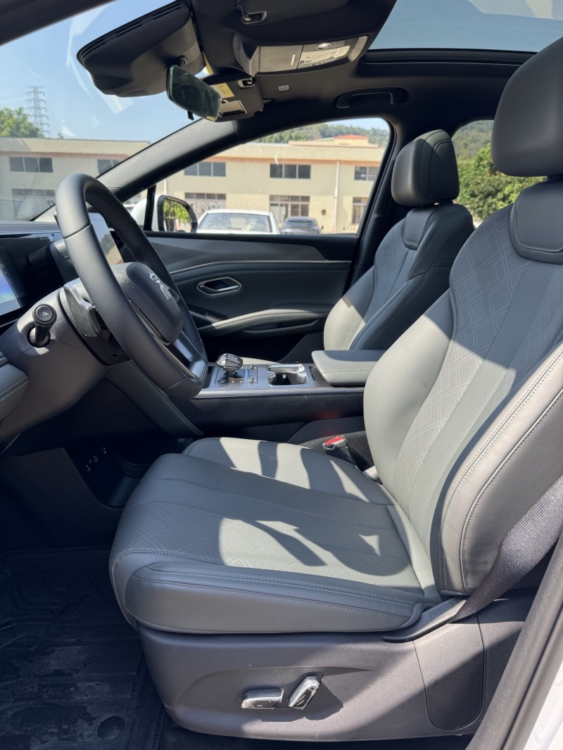 中山25年比亞迪宋8