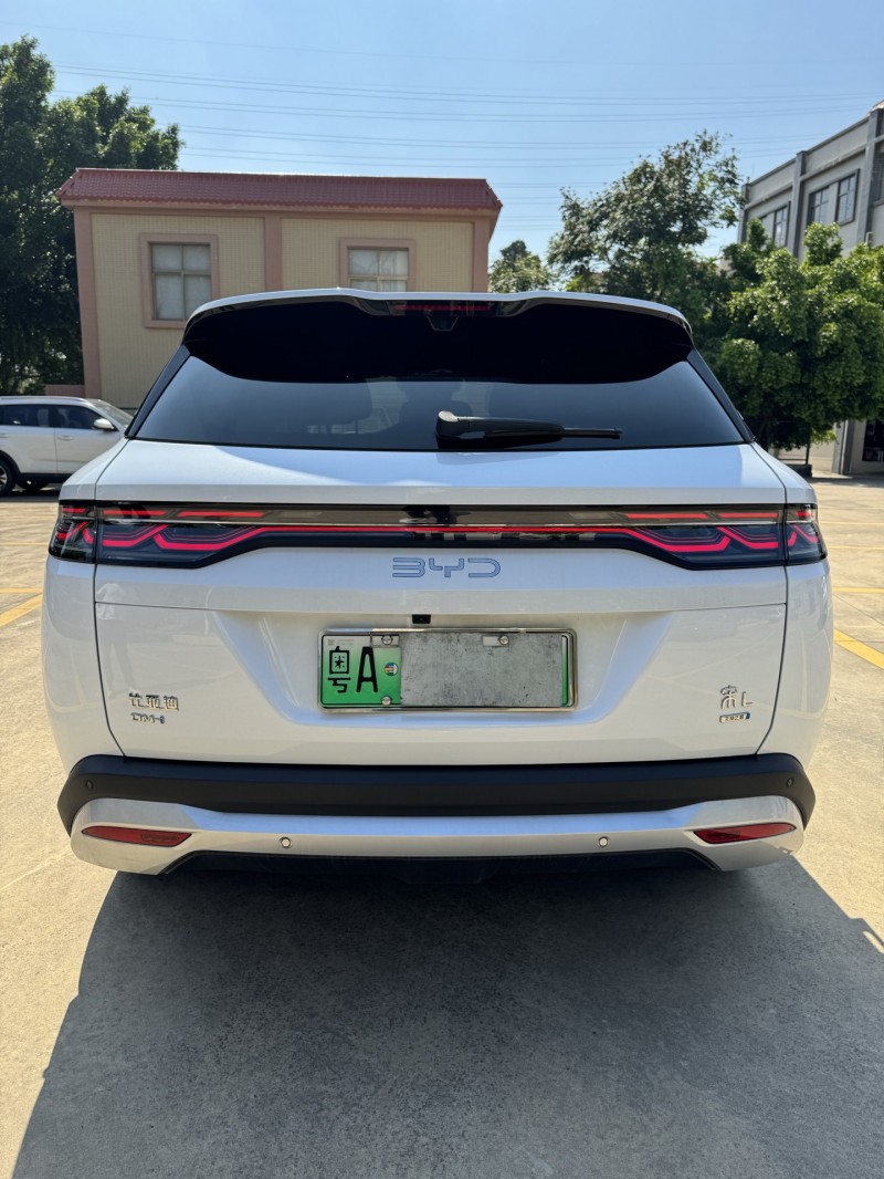 中山25年比亞迪宋9