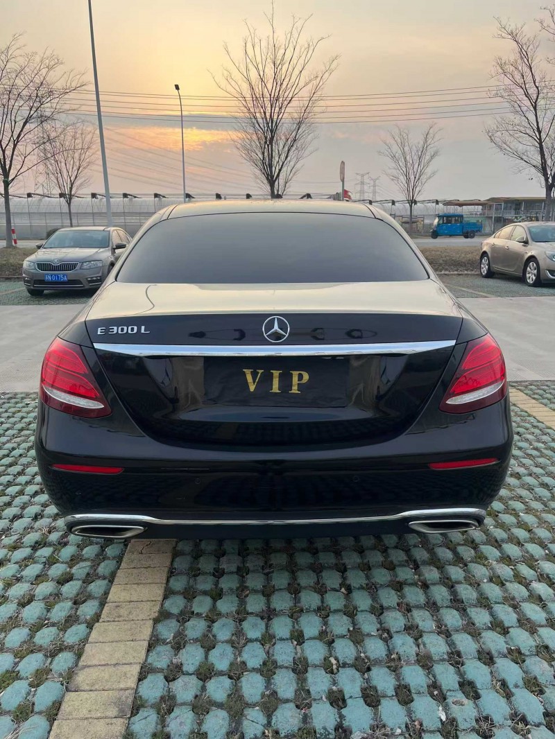宿遷18年奔馳E9