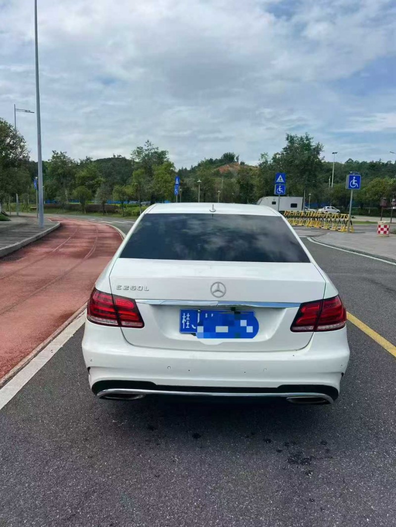 賀州14年奔馳E5