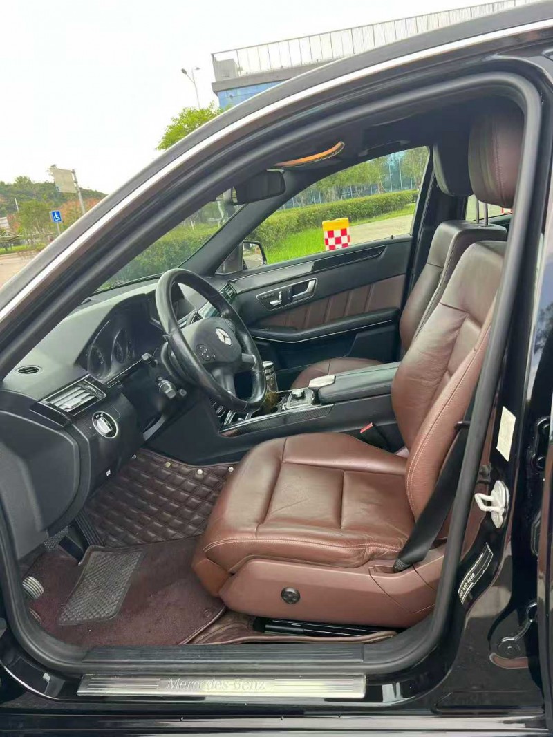 賀州13年奔馳E6